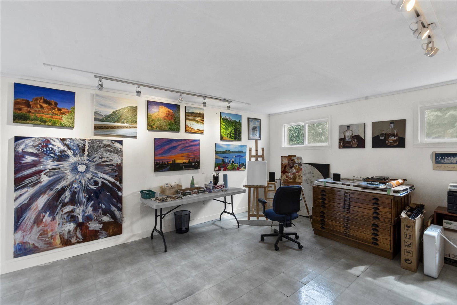Listing Image 24