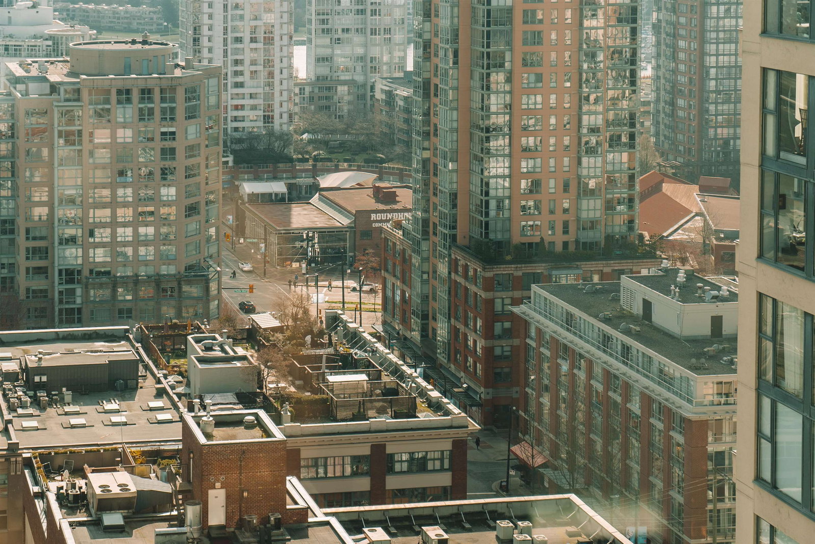 Listing Image 19