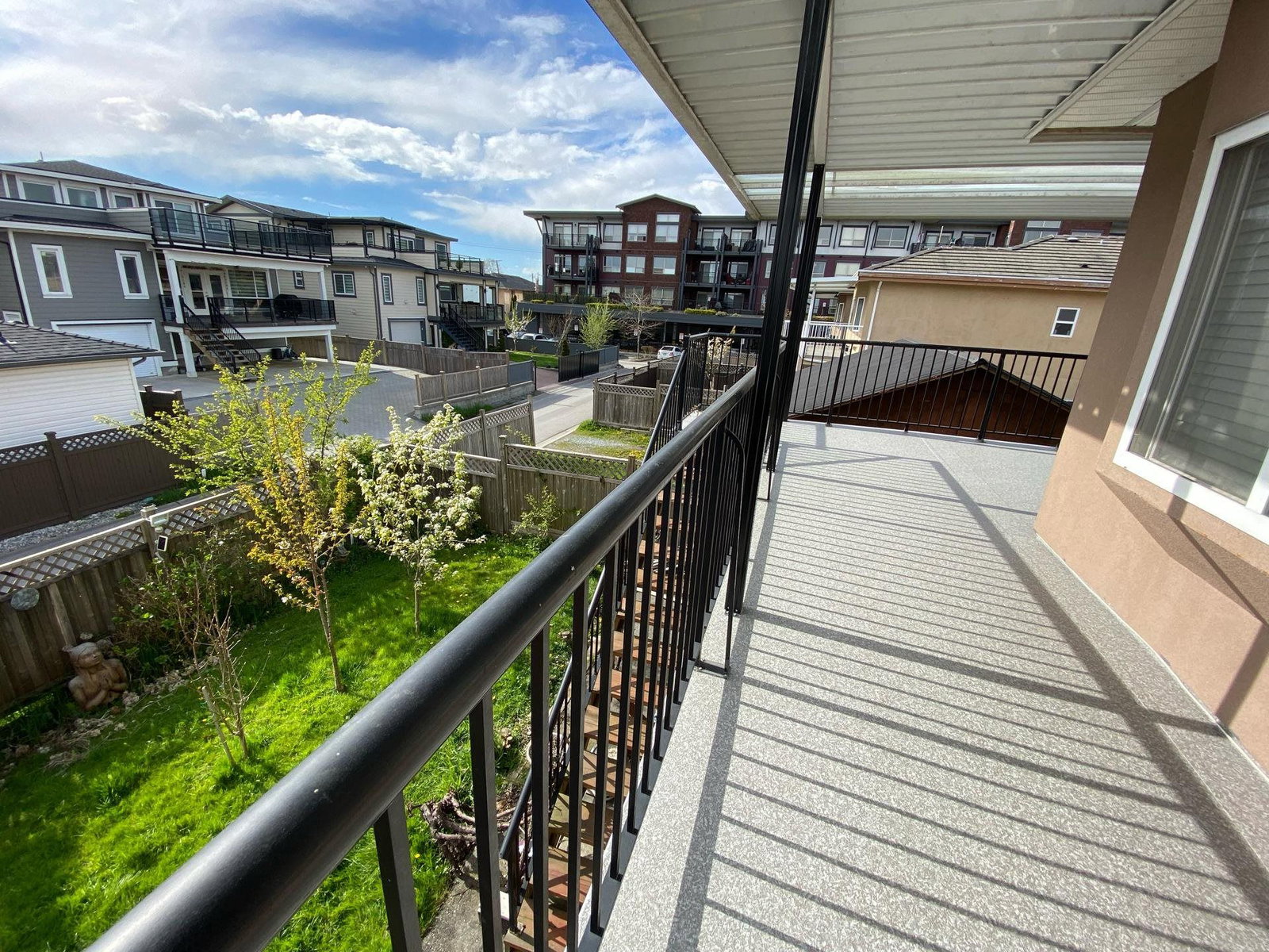 Listing Image 16
