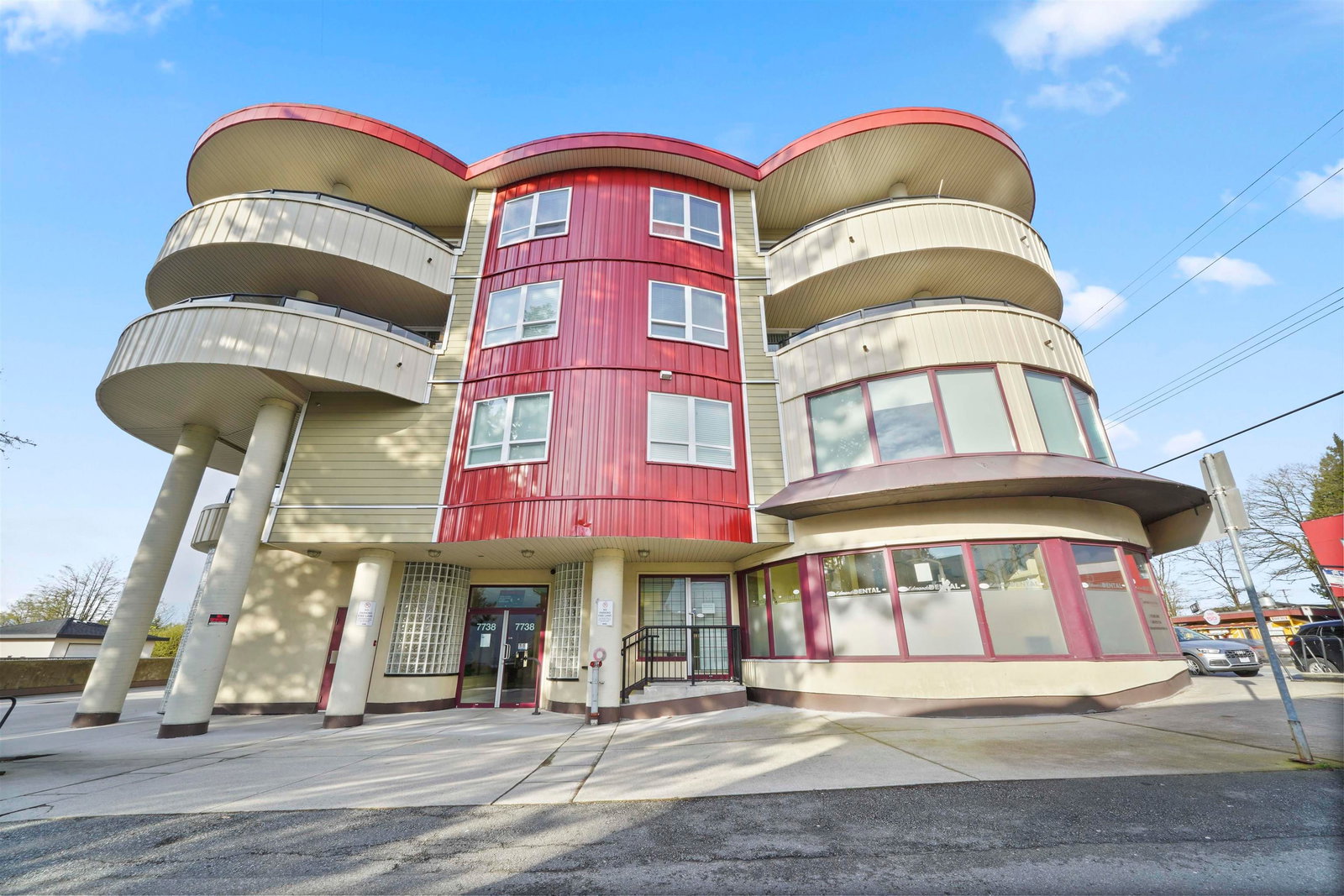 Listing Image 19