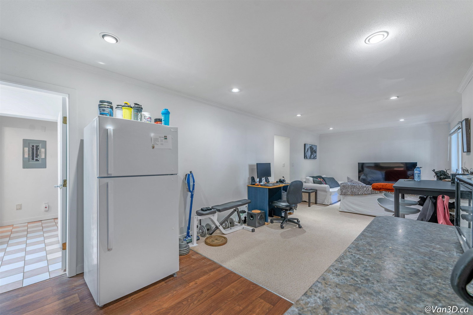 Listing Image 19
