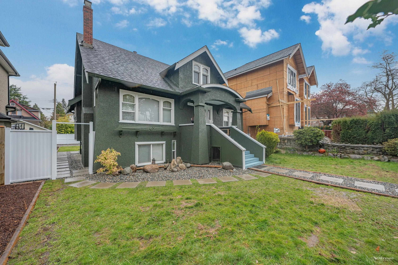 Listing Image 9