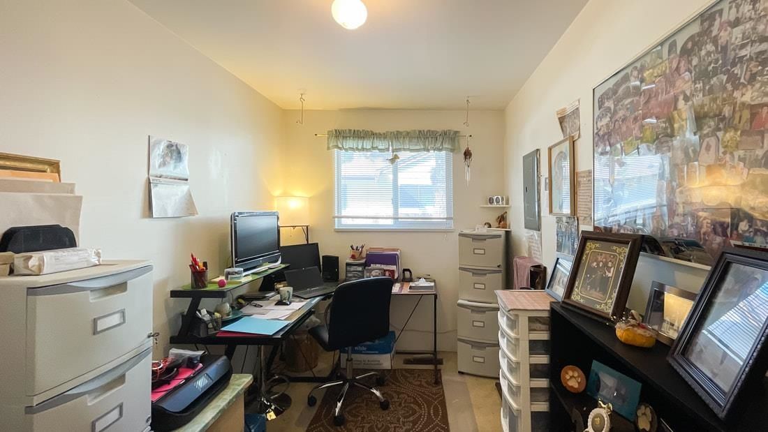 Listing Image 16