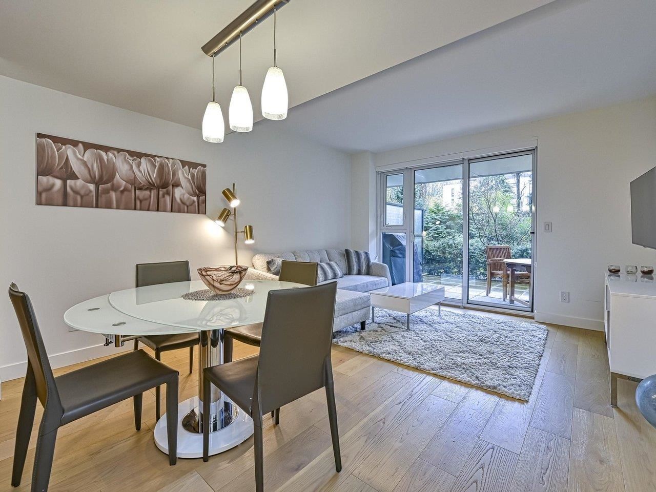 Listing Image 10