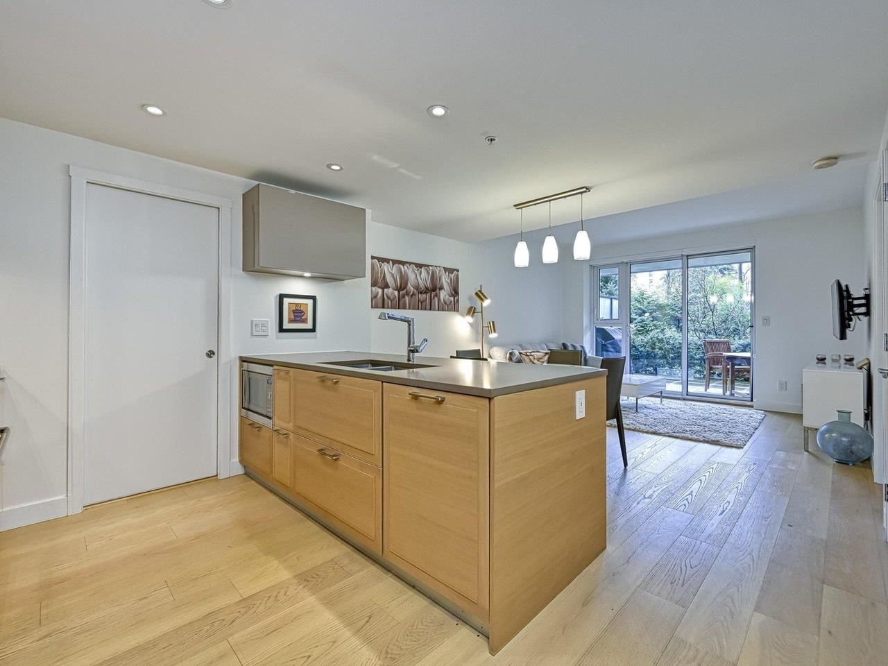 Listing Image 9