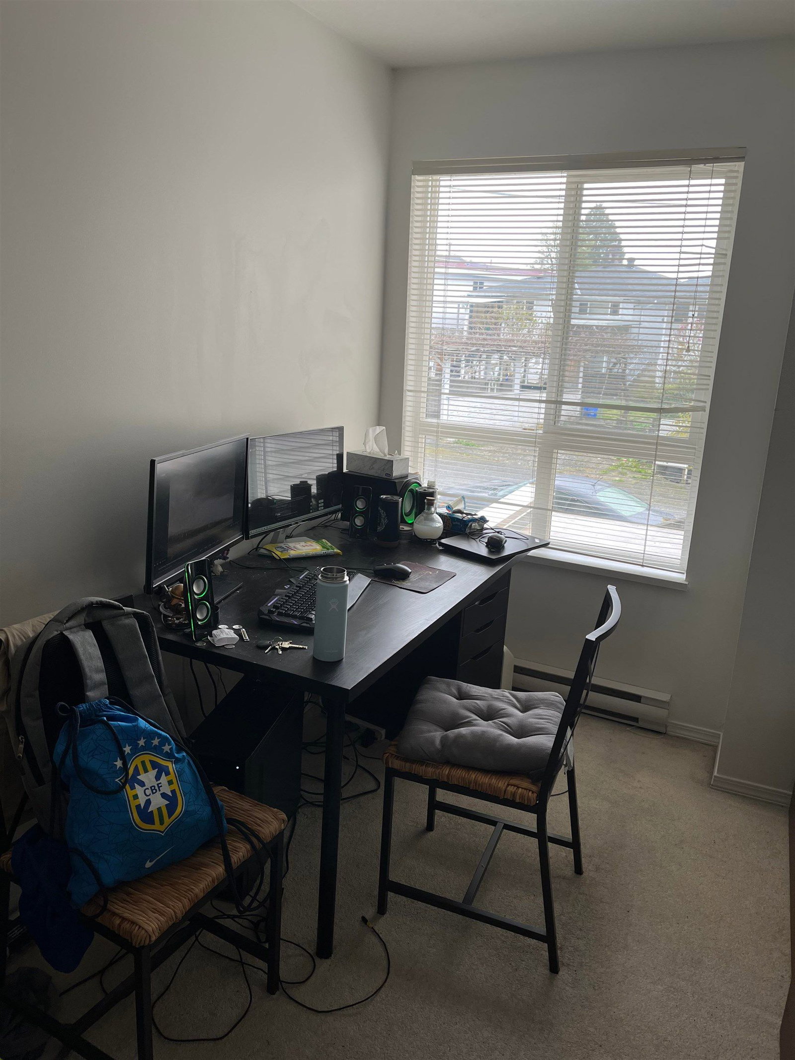 Listing Image 12