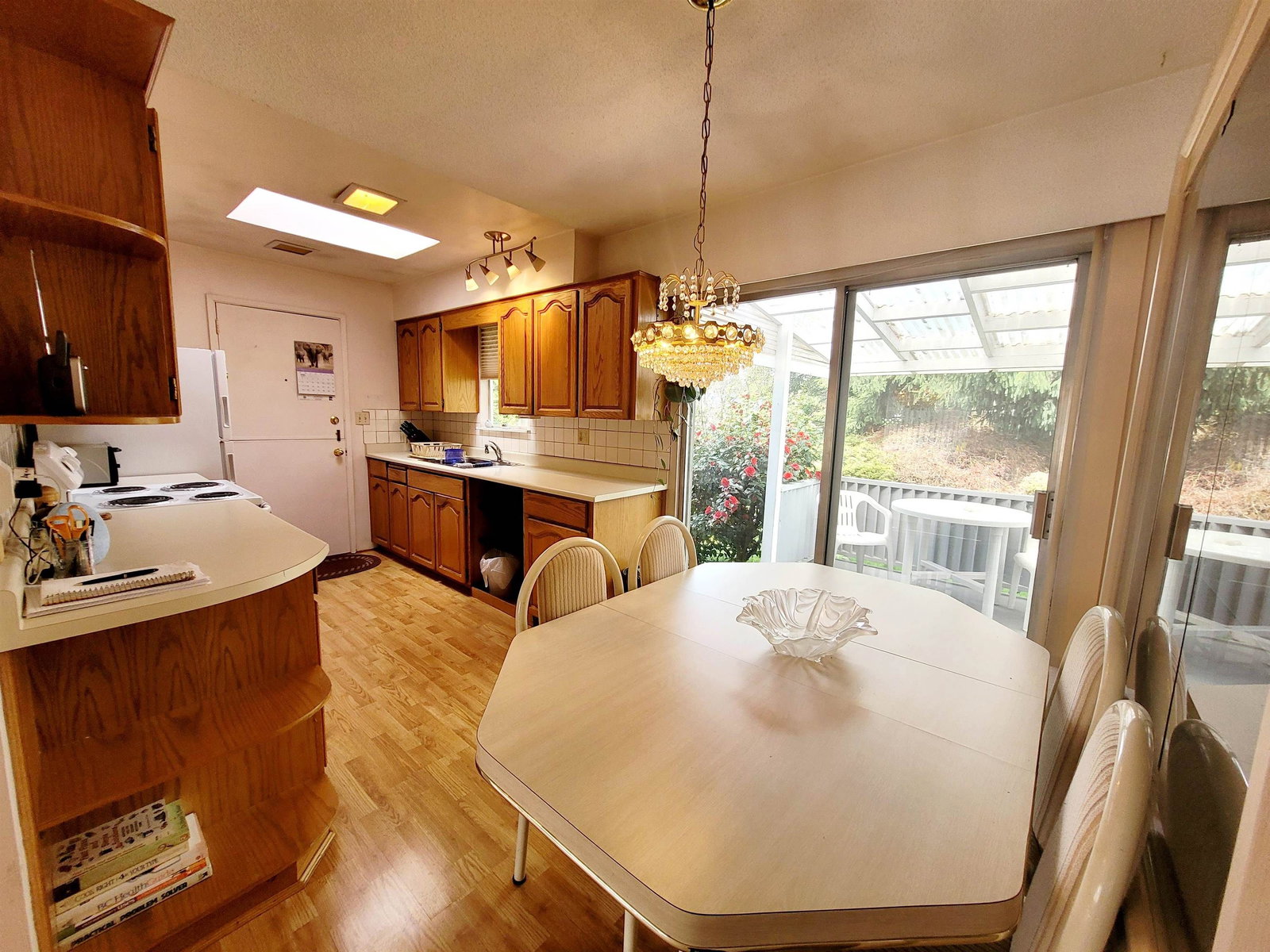 Listing Image 5