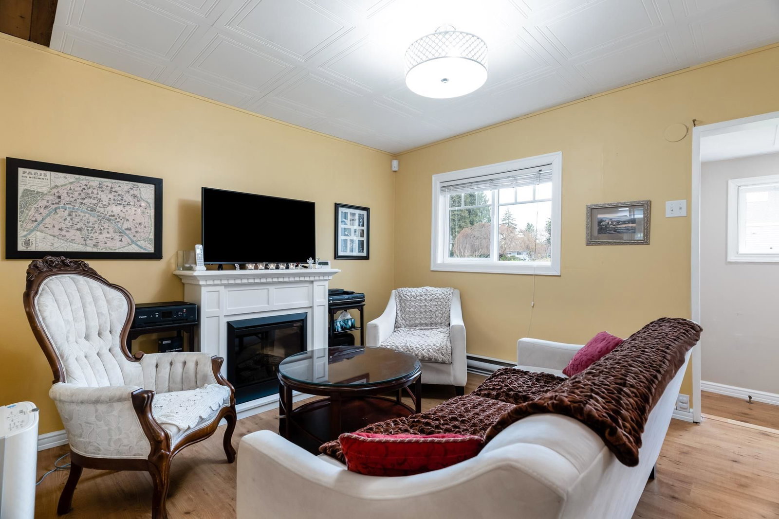 Listing Image 5