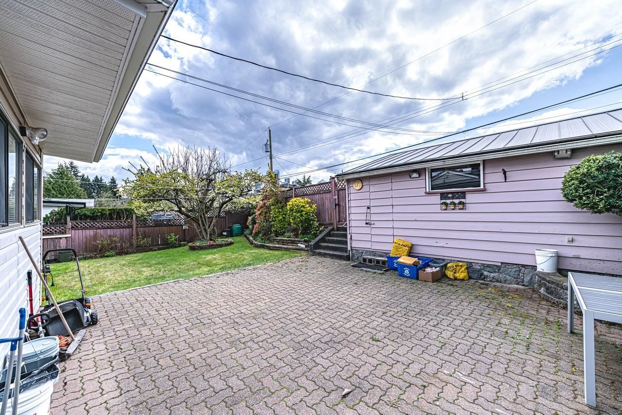Listing Image 19