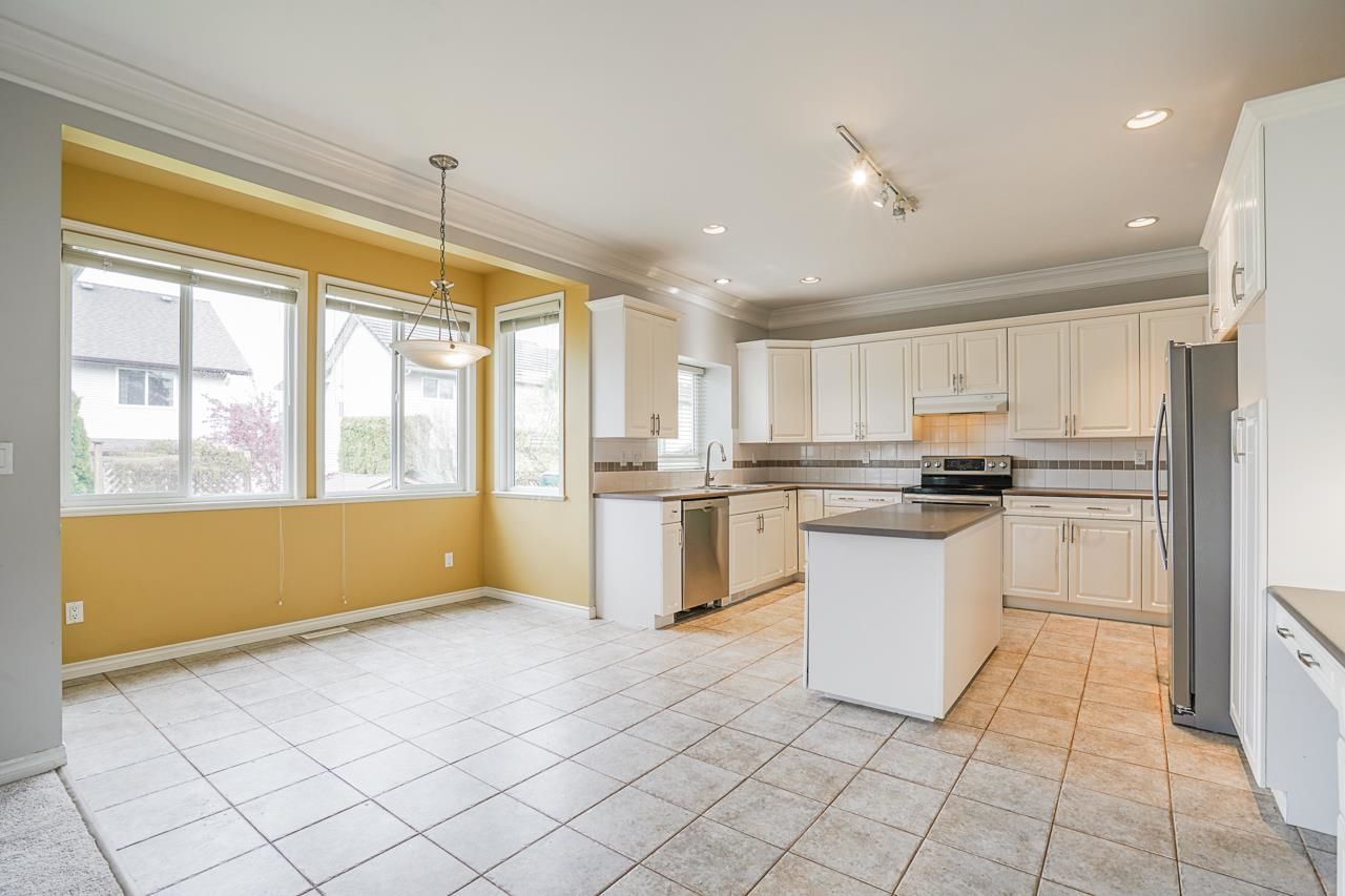 Listing Image 14