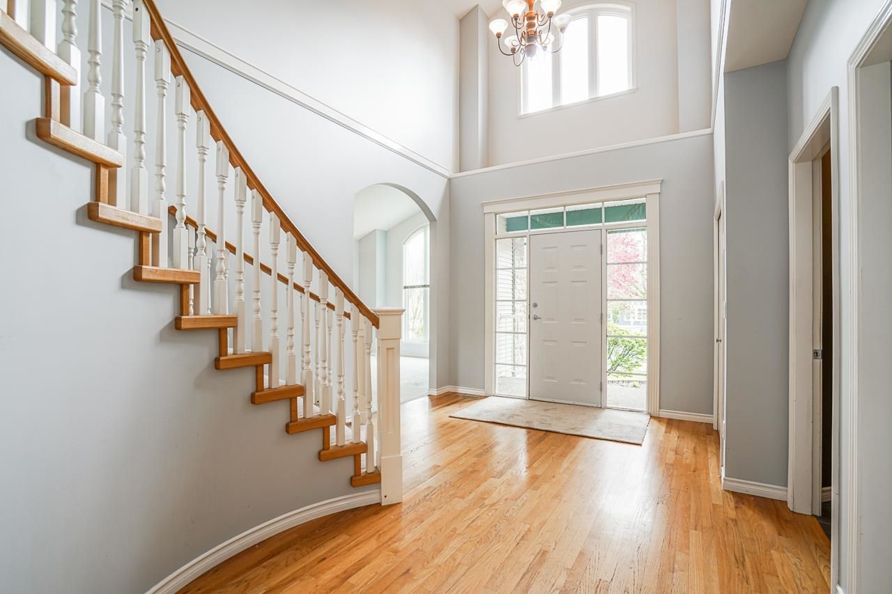 Listing Image 5