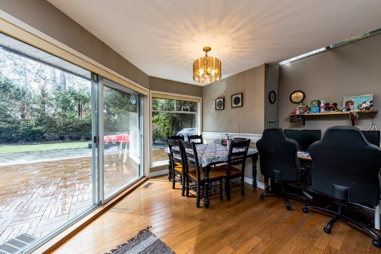 Listing Image 12