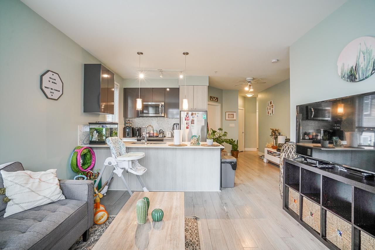 Listing Image 15