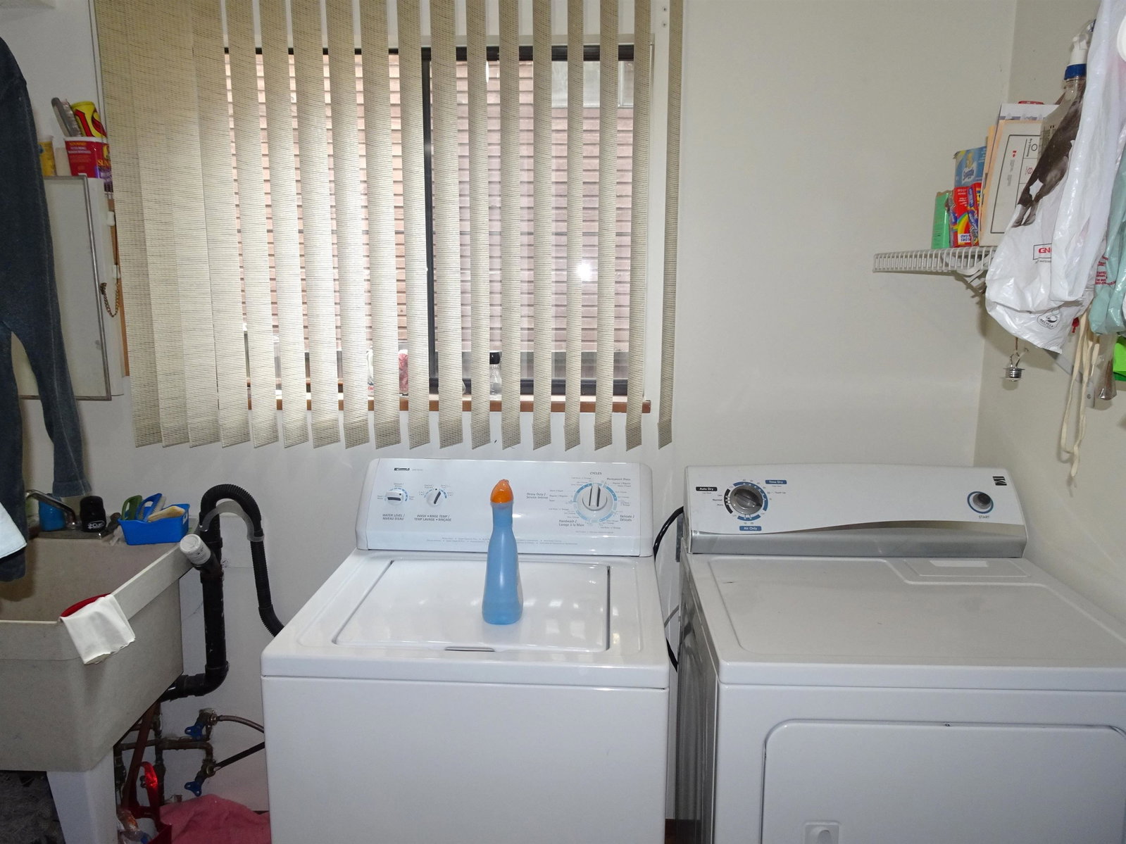 Listing Image 15