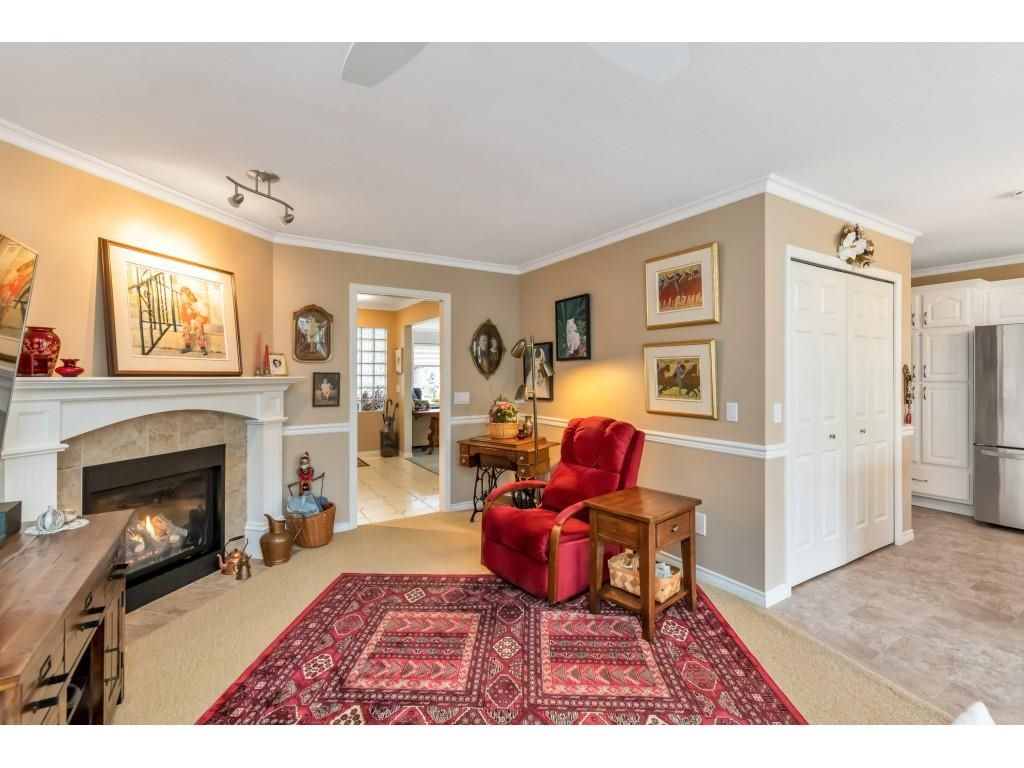 Listing Image 17