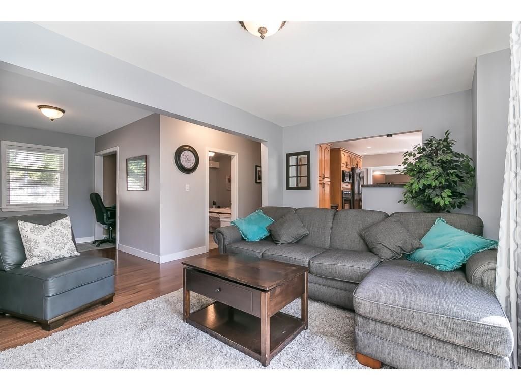 Listing Image 13