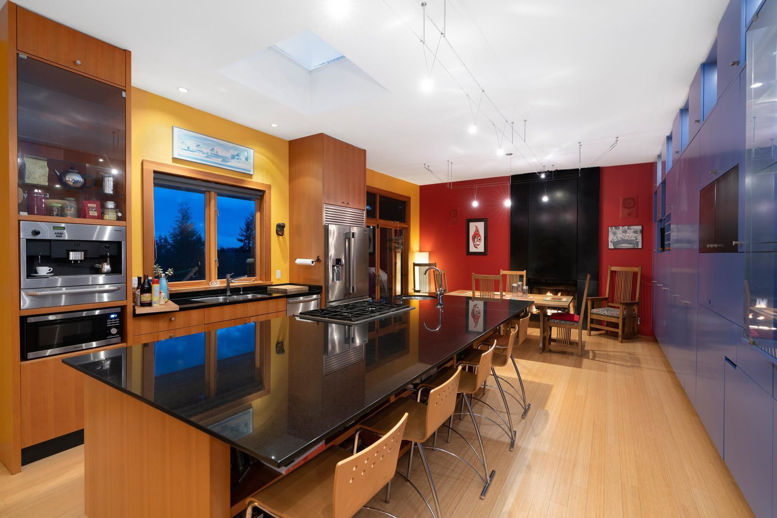 Listing Image 10