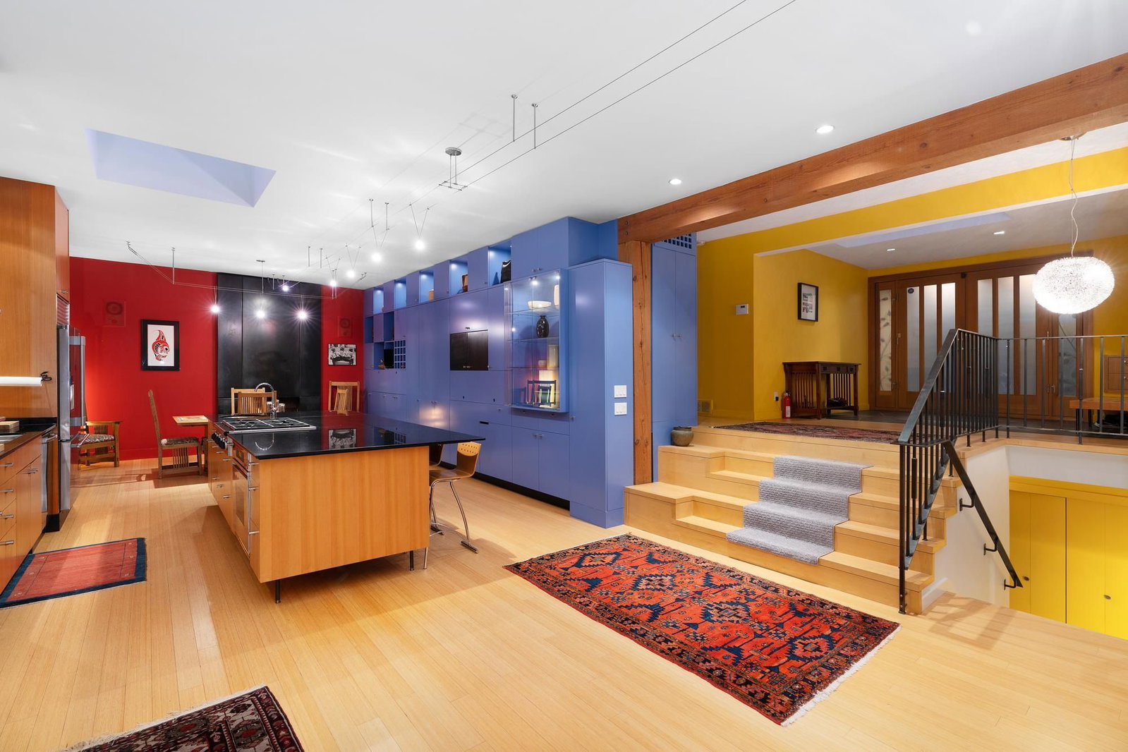 Listing Image 6