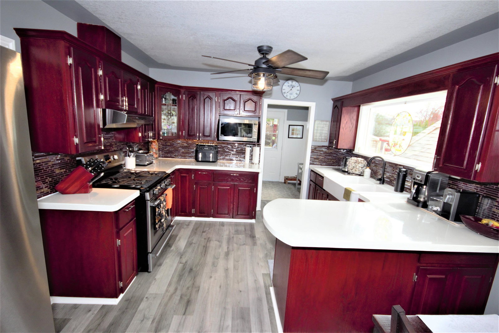 Listing Image 9