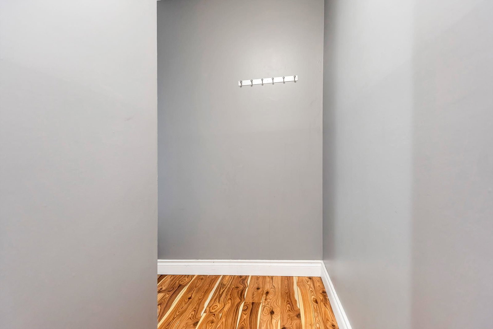 Listing Image 26