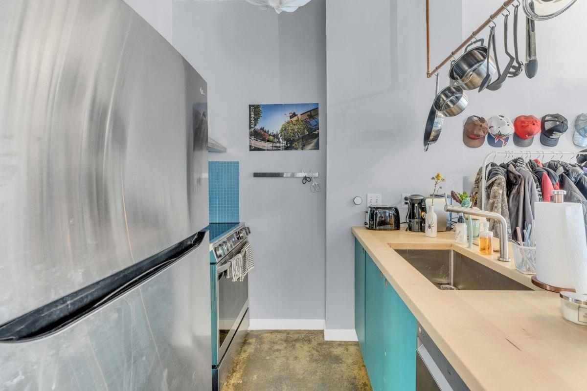 Listing Image 13