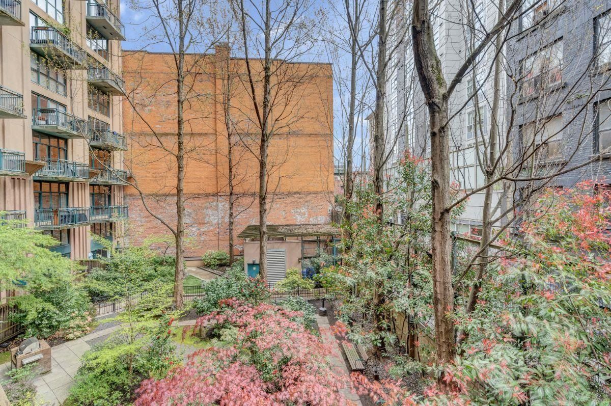 Listing Image 20