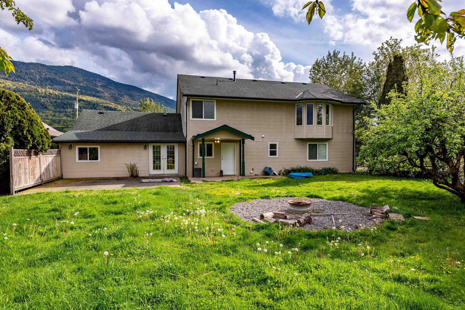 Listing Image 10