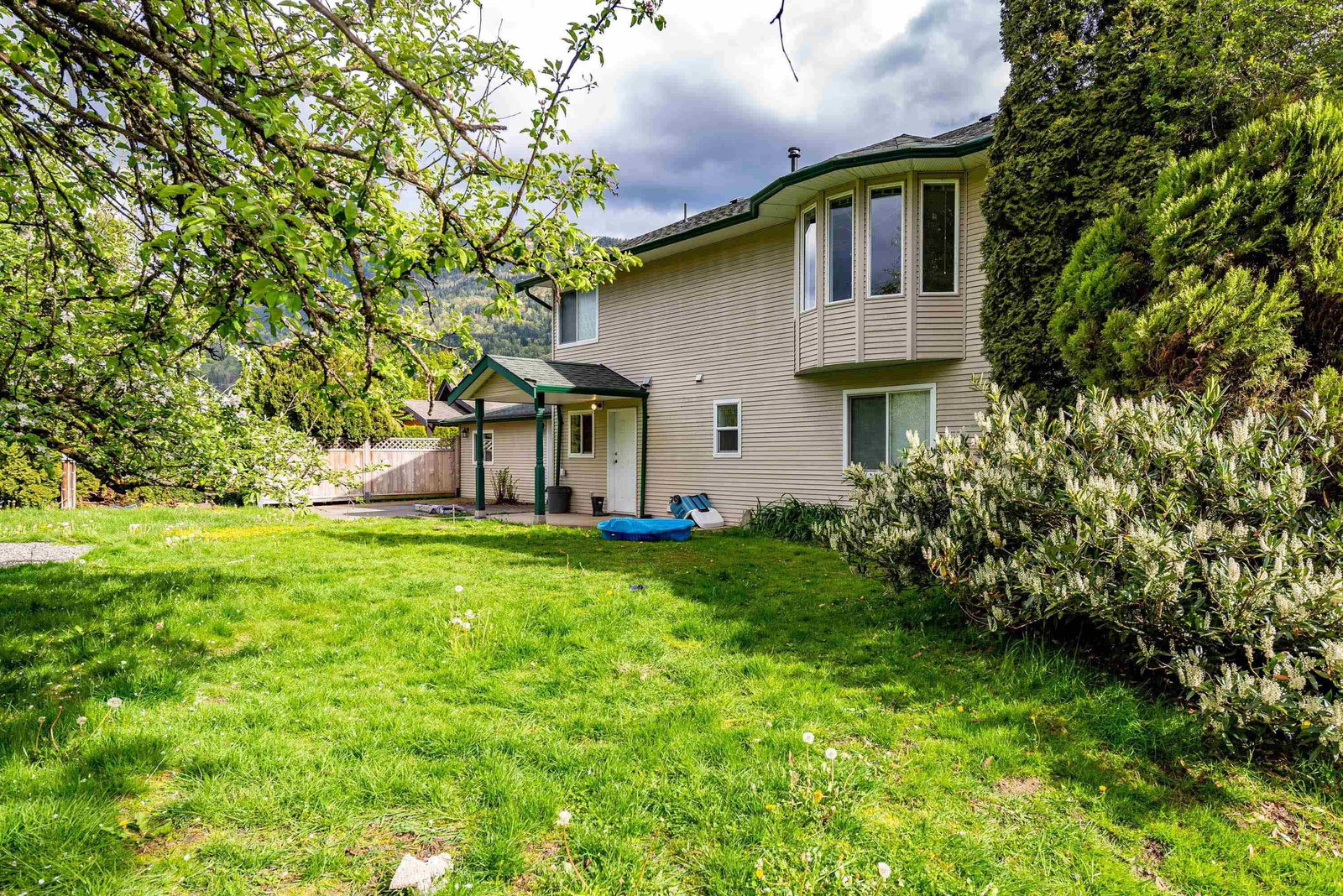 Listing Image 8