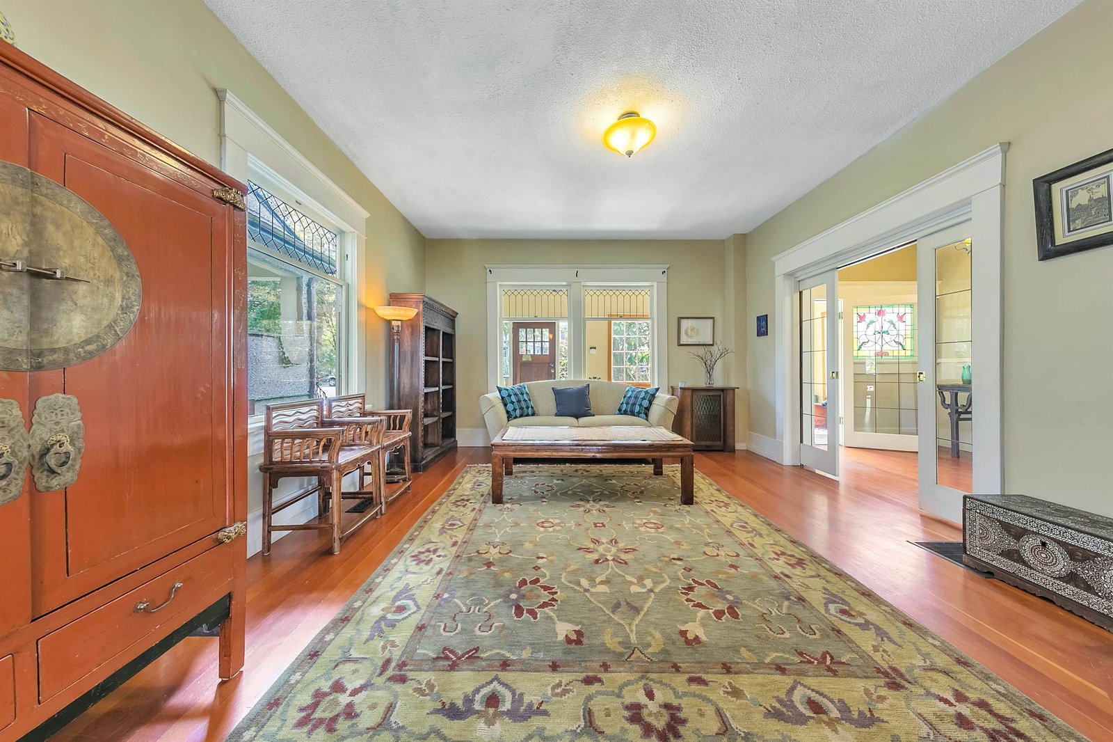 Listing Image 5