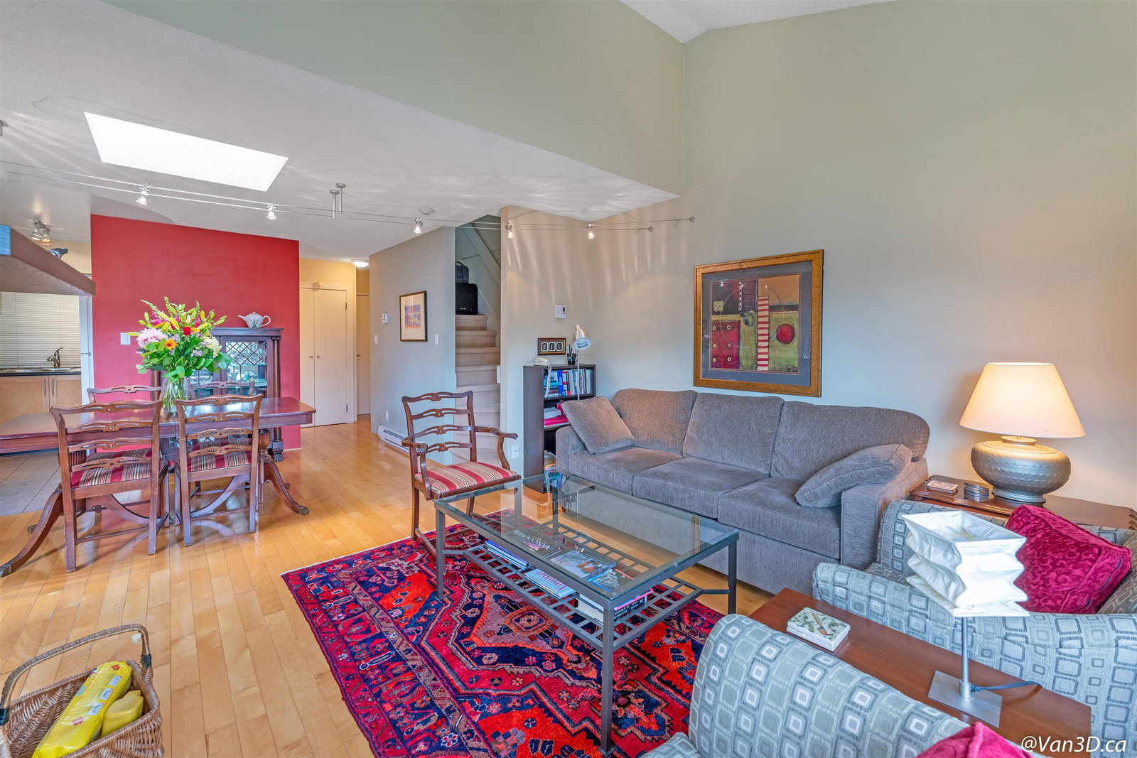 Listing Image 8
