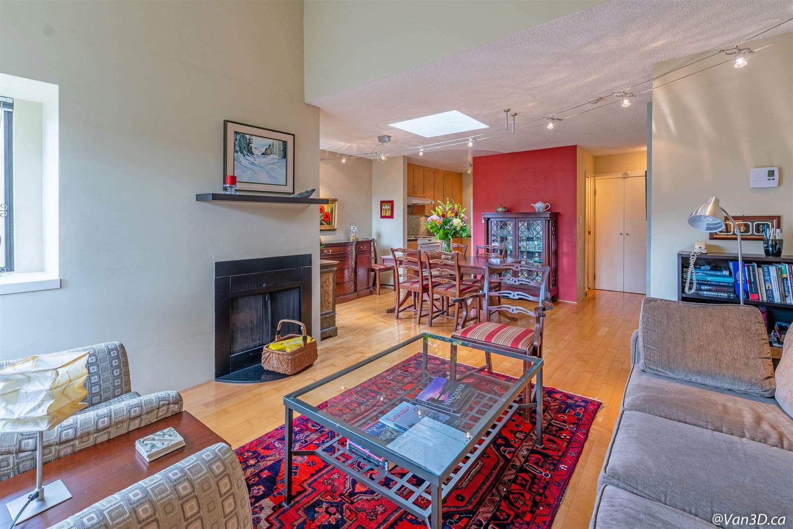 Listing Image 9