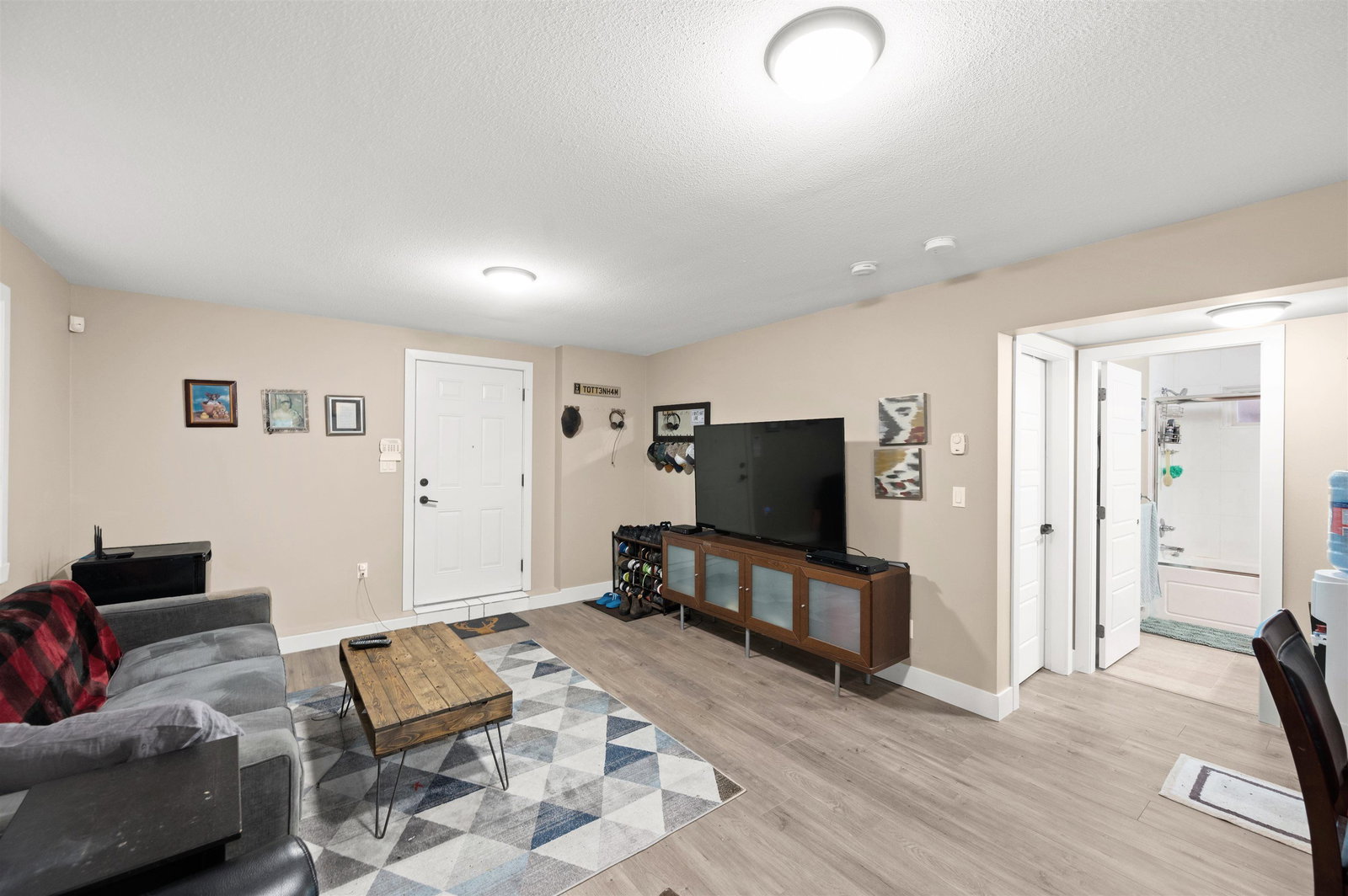 Listing Image 28