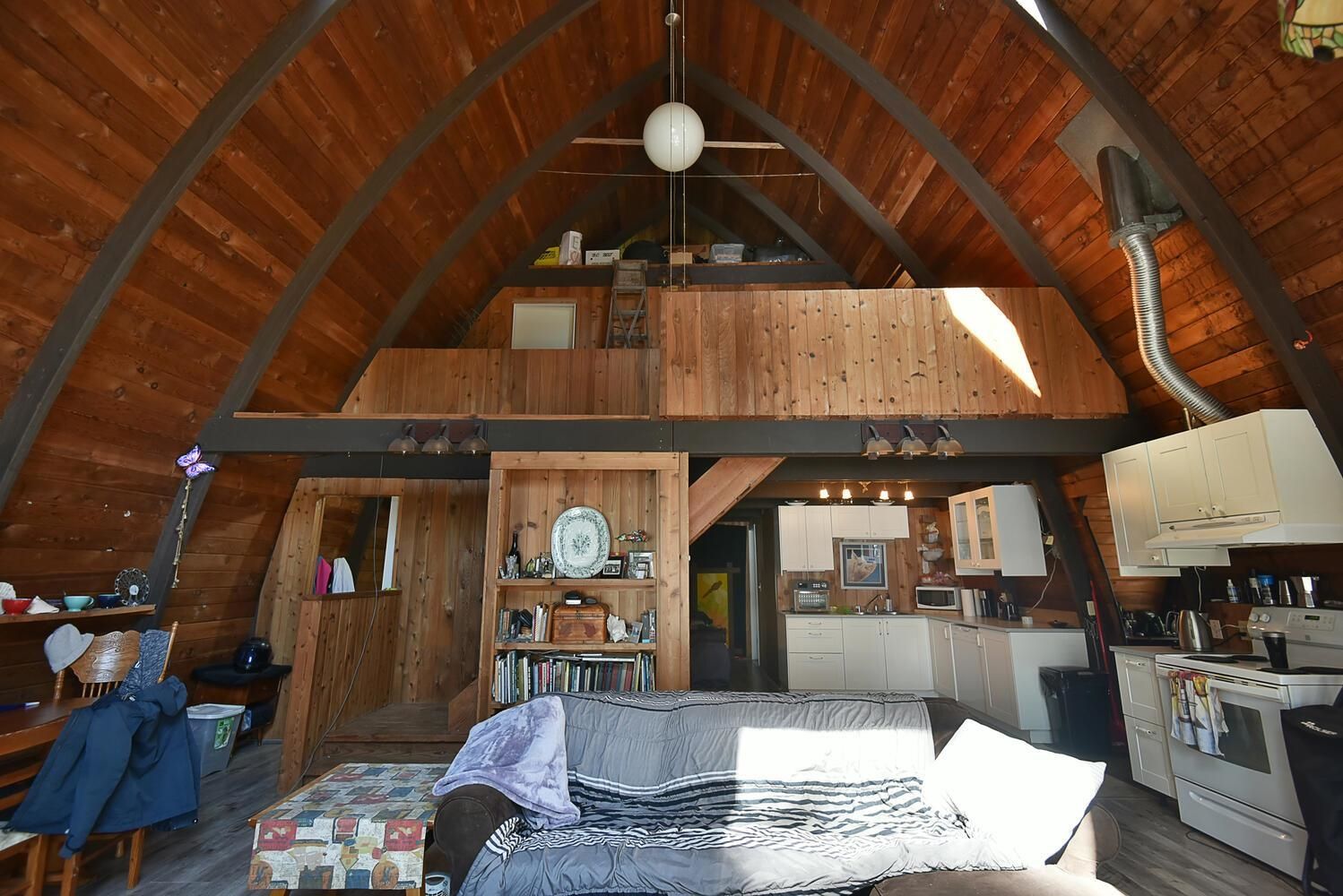 Listing Image 12