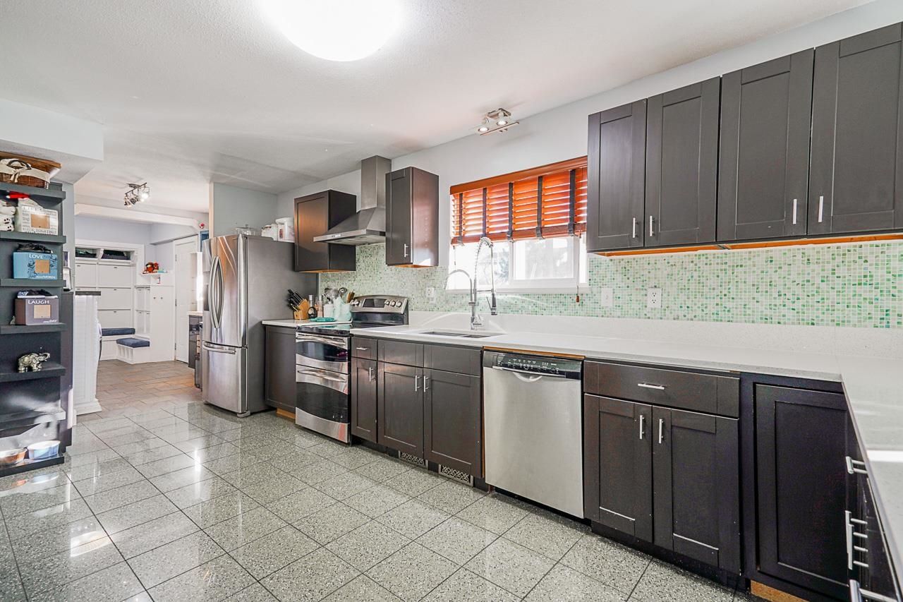Listing Image 16