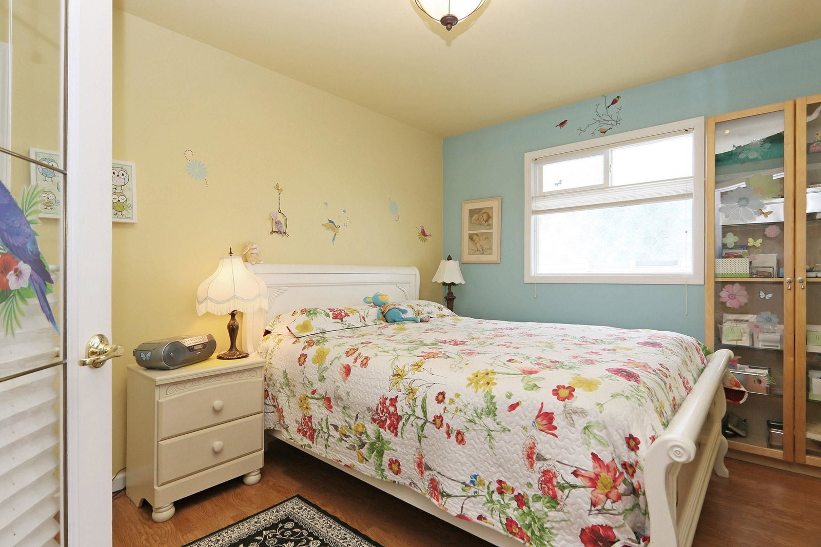 Listing Image 8