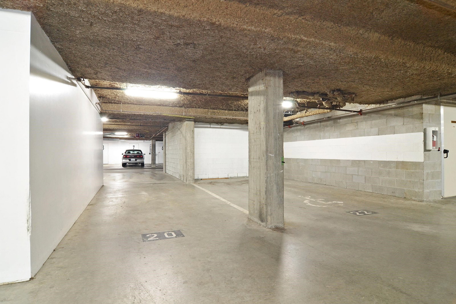 Listing Image 19