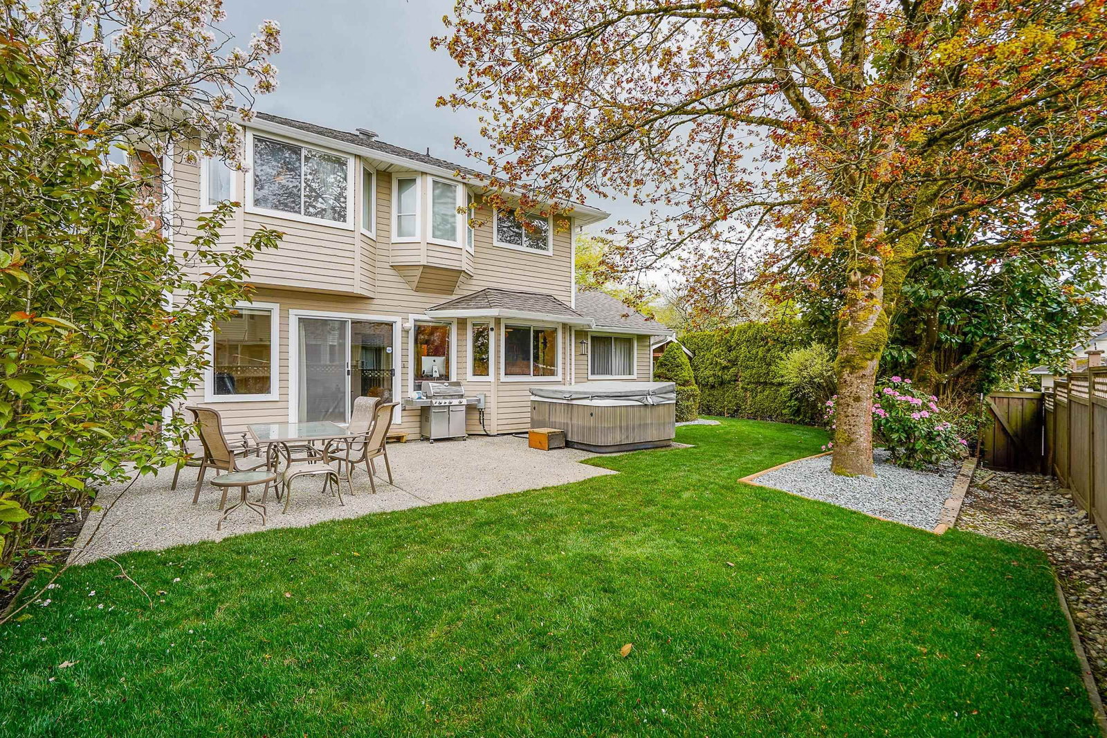 Listing Image 9