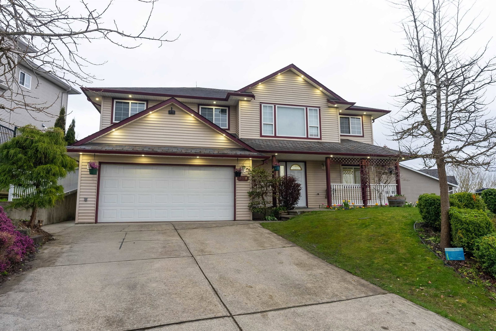 Listing Image 1