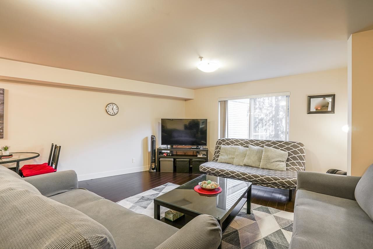 Listing Image 17