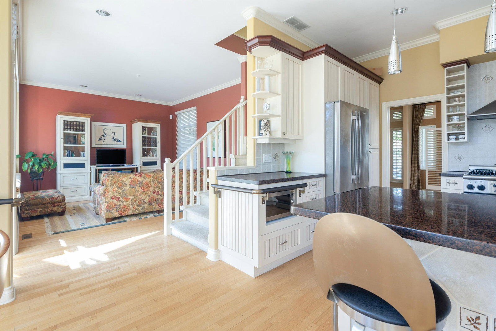 Listing Image 11