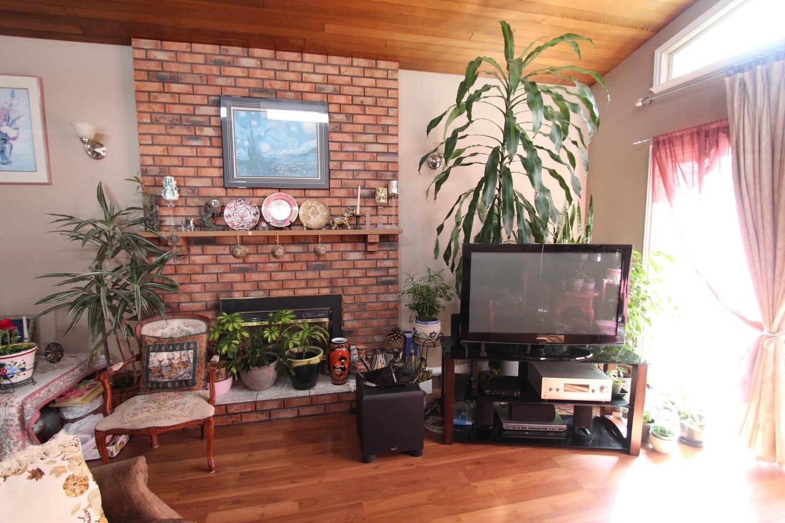 Listing Image 8