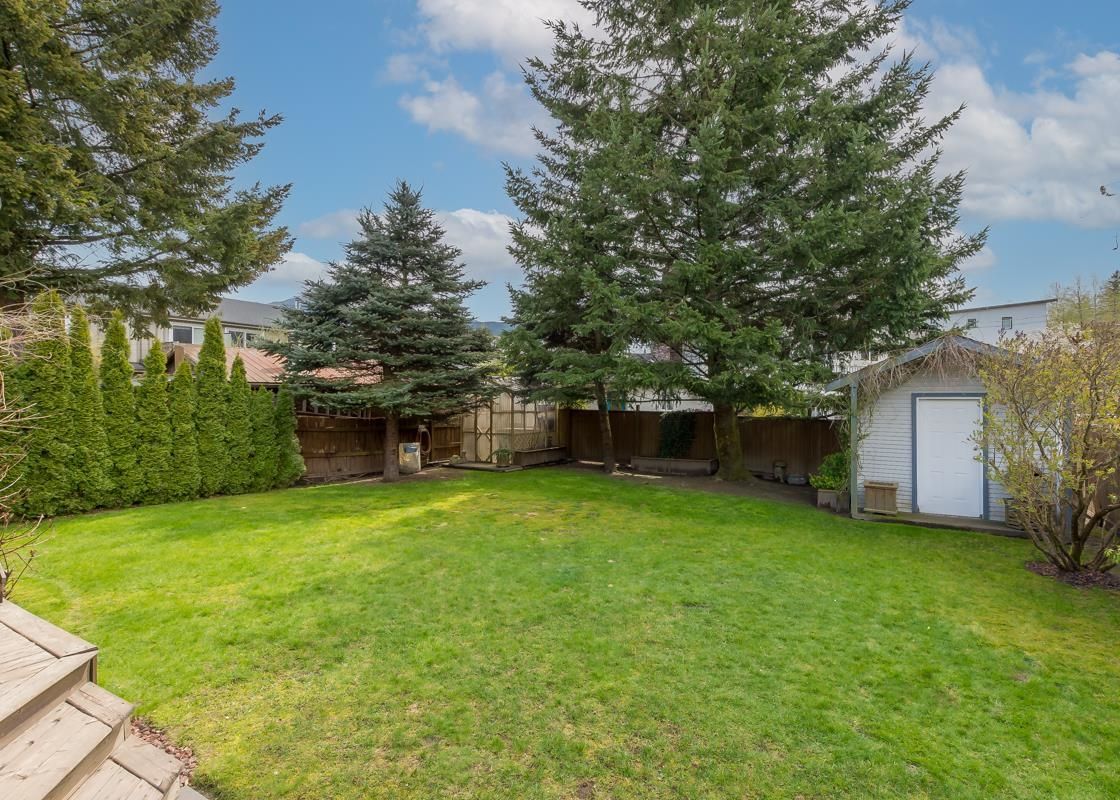 Listing Image 5