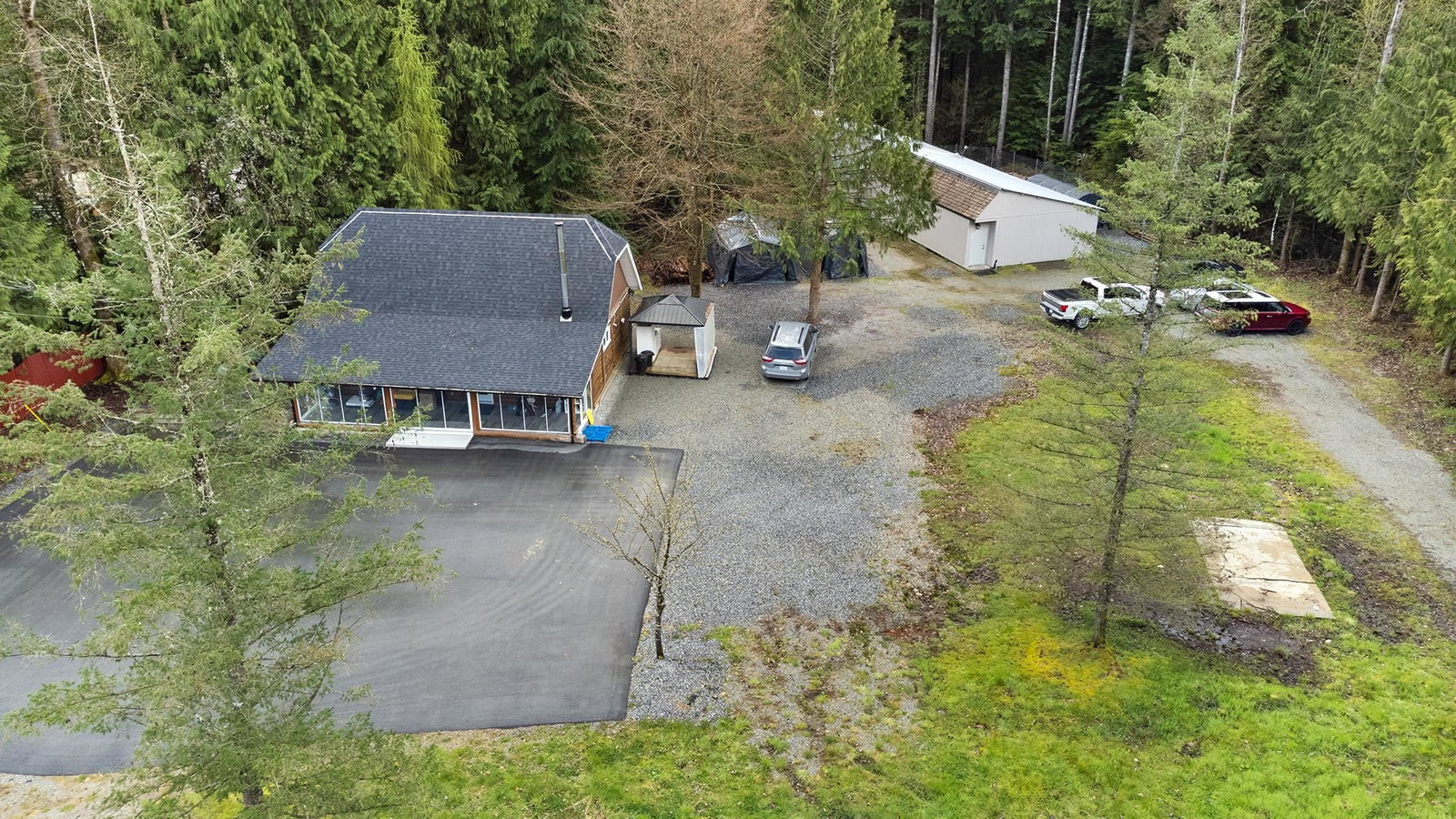 Listing Image 11