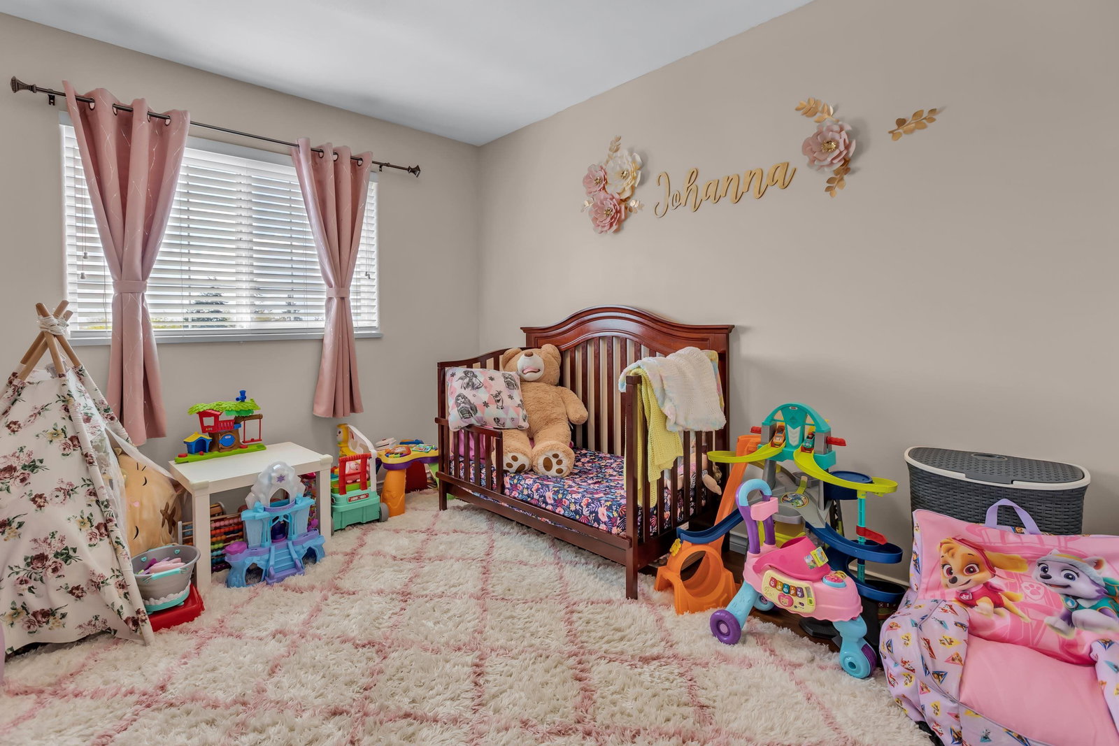 Listing Image 21