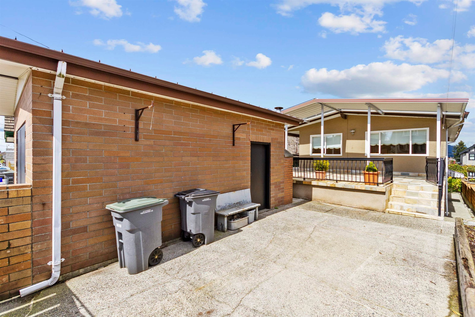 Listing Image 25