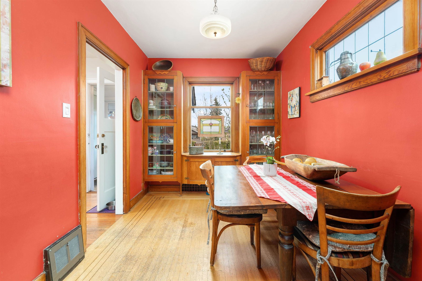 Listing Image 8