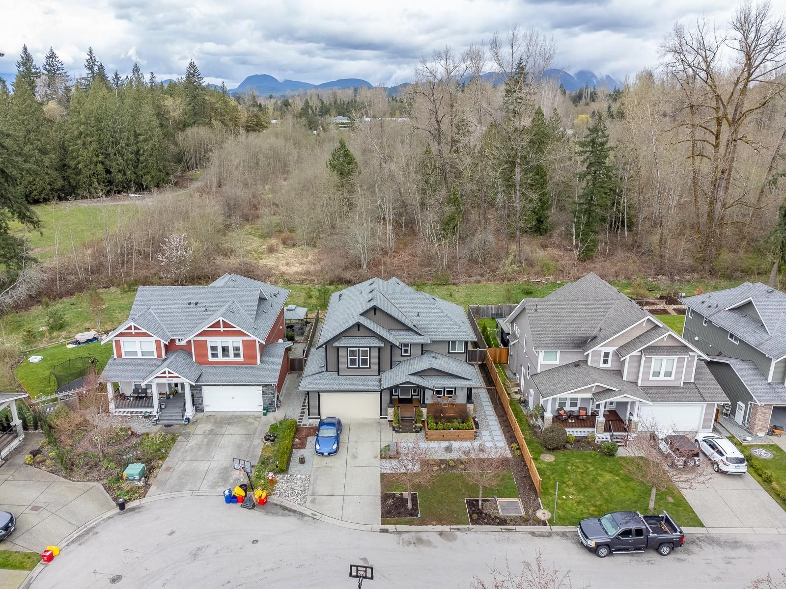 Listing Image 11