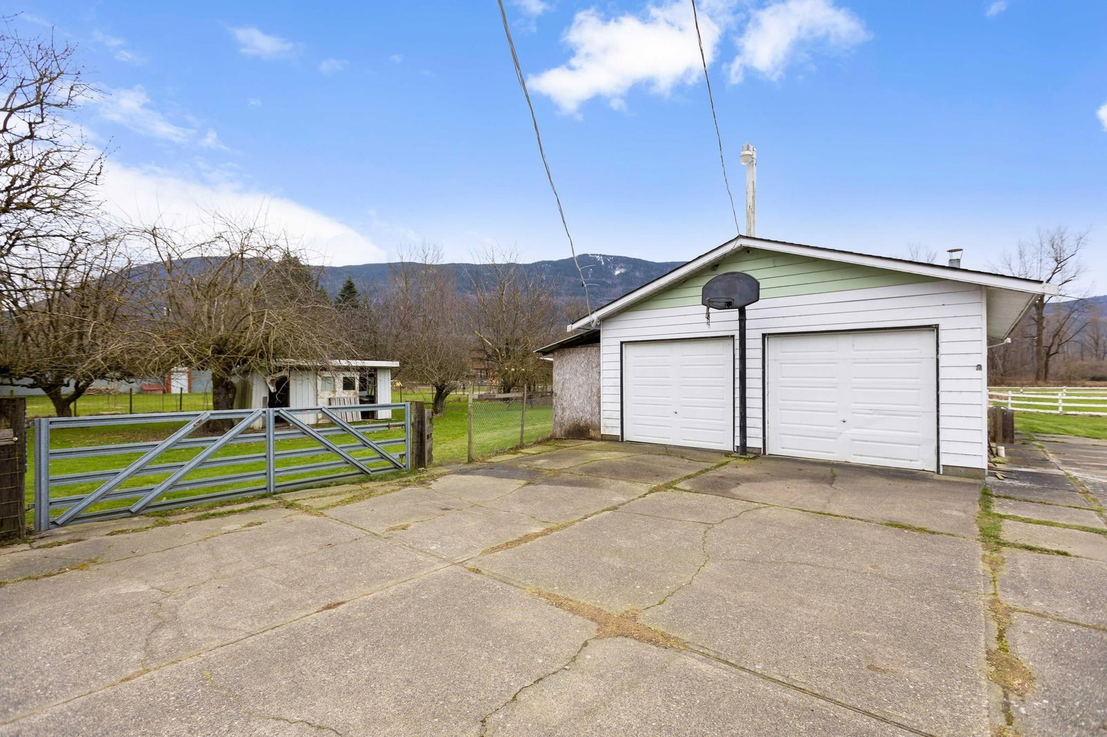 Listing Image 28