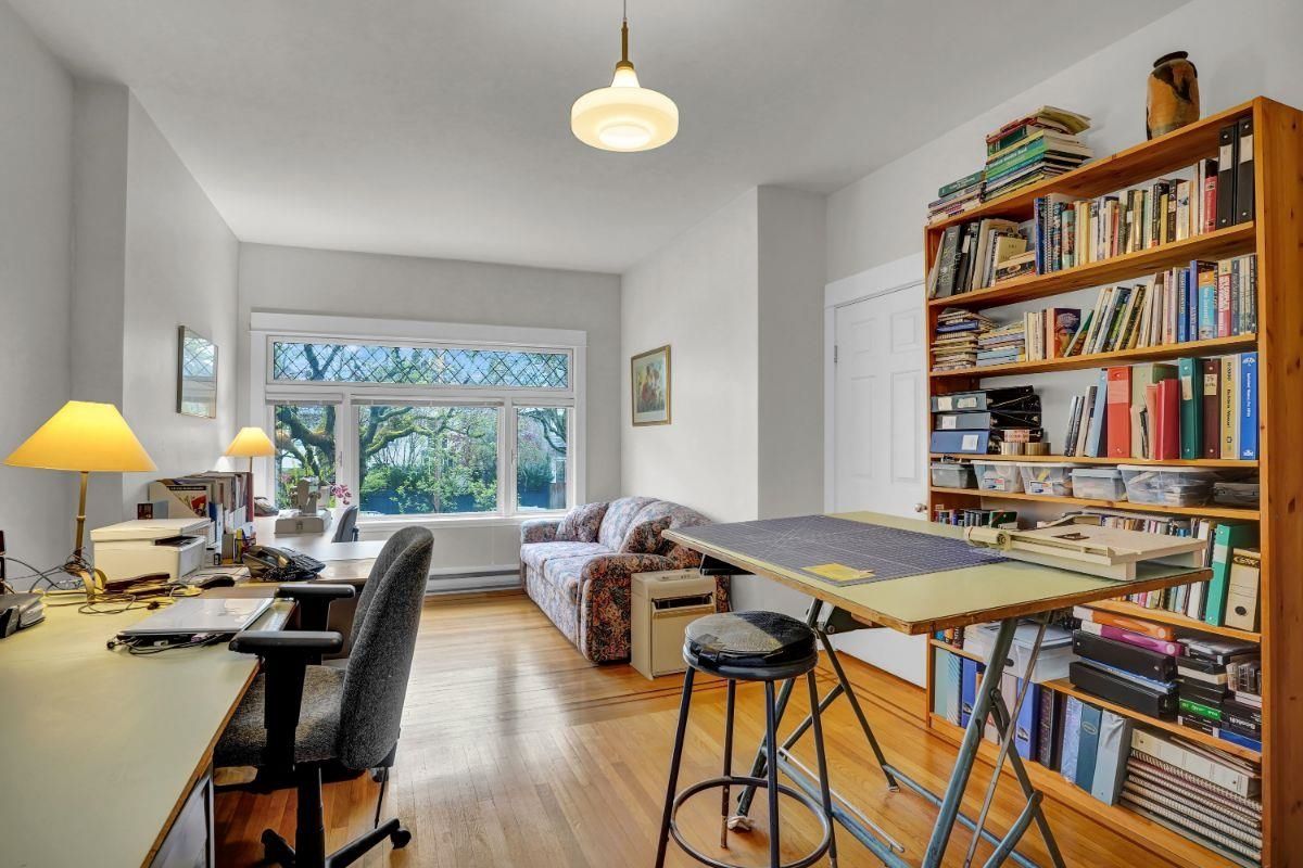 Listing Image 10