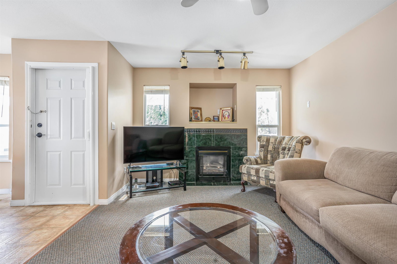 Listing Image 20